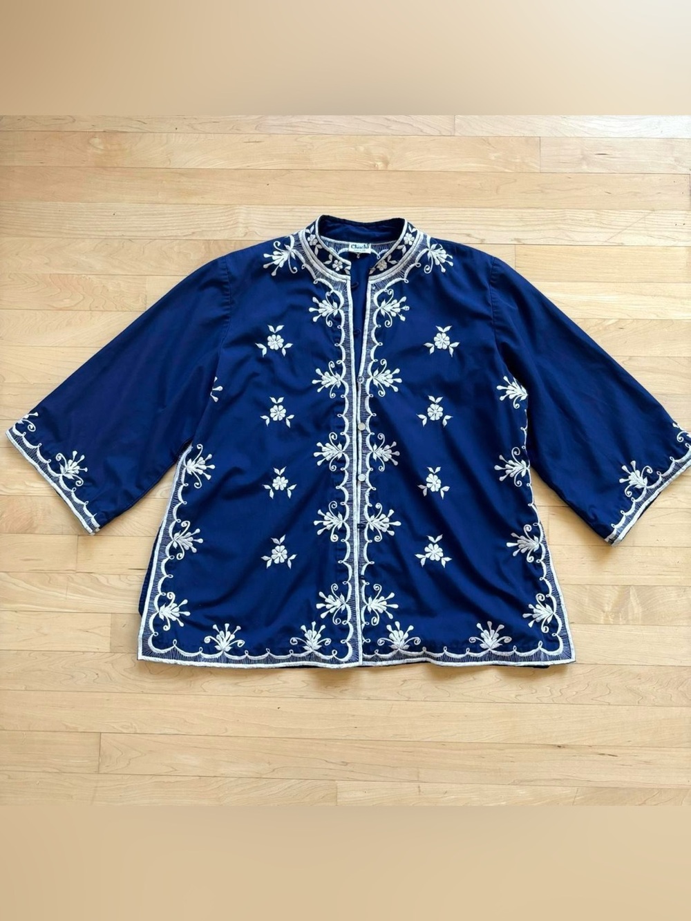 Chuchi blue and white embroidered cotton jacket